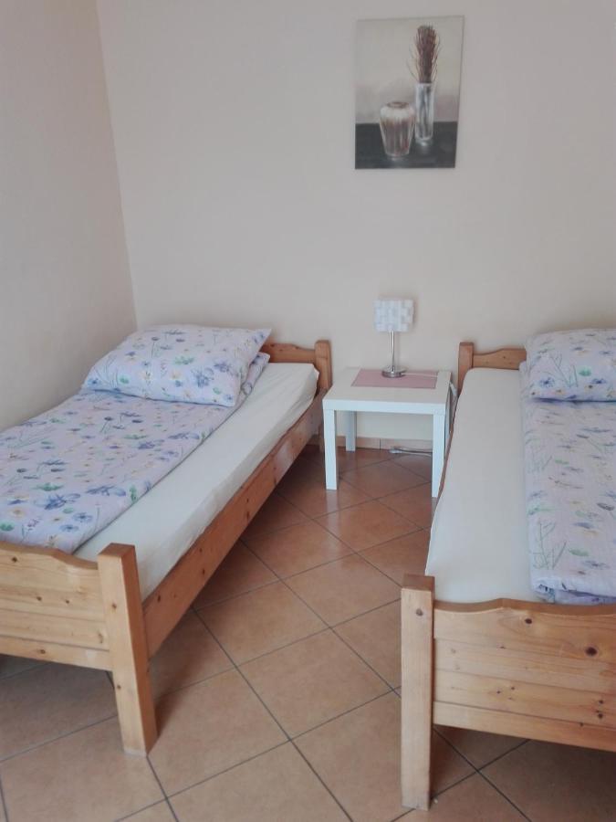 Relax U Janusza Hotel Колобжег Екстериор снимка