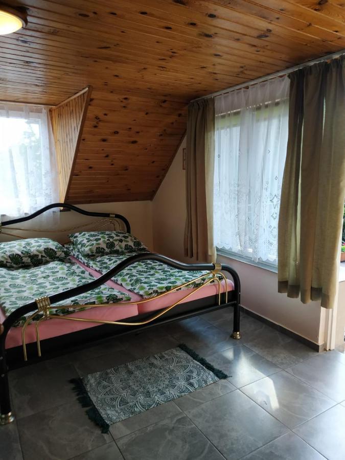 Relax U Janusza Hotel Колобжег Екстериор снимка
