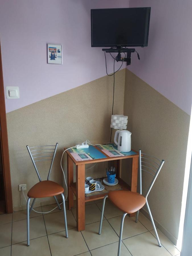 Relax U Janusza Hotel Колобжег Екстериор снимка