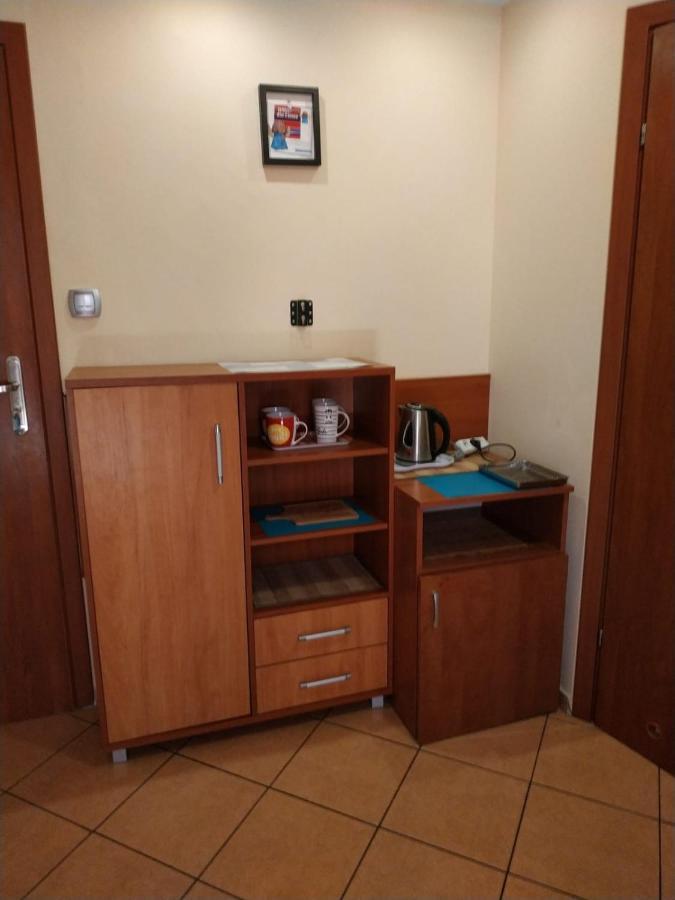 Relax U Janusza Hotel Колобжег Екстериор снимка