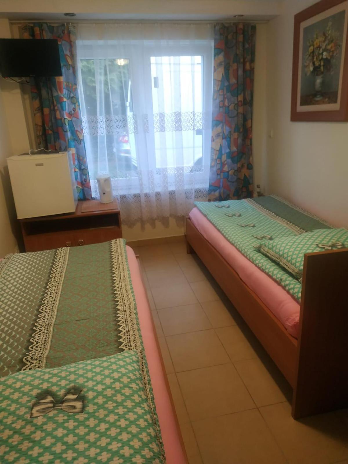 Relax U Janusza Hotel Колобжег Екстериор снимка