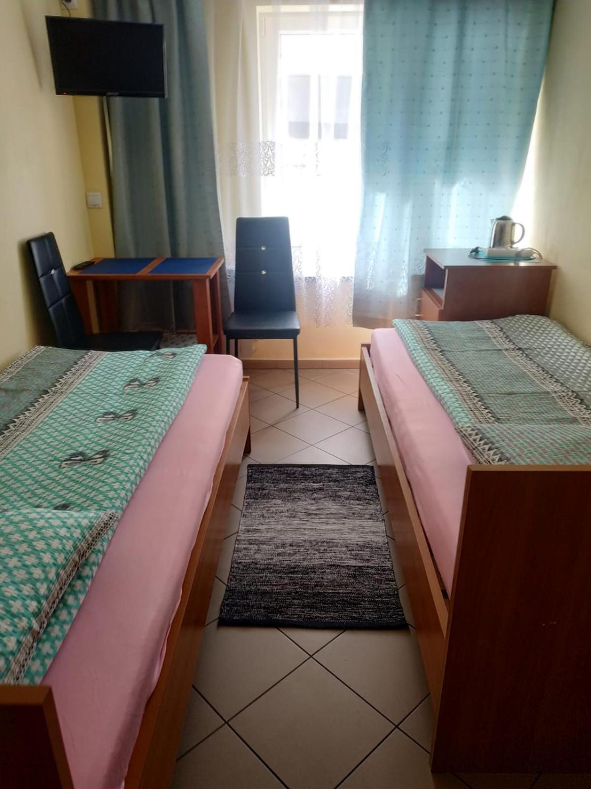 Relax U Janusza Hotel Колобжег Екстериор снимка
